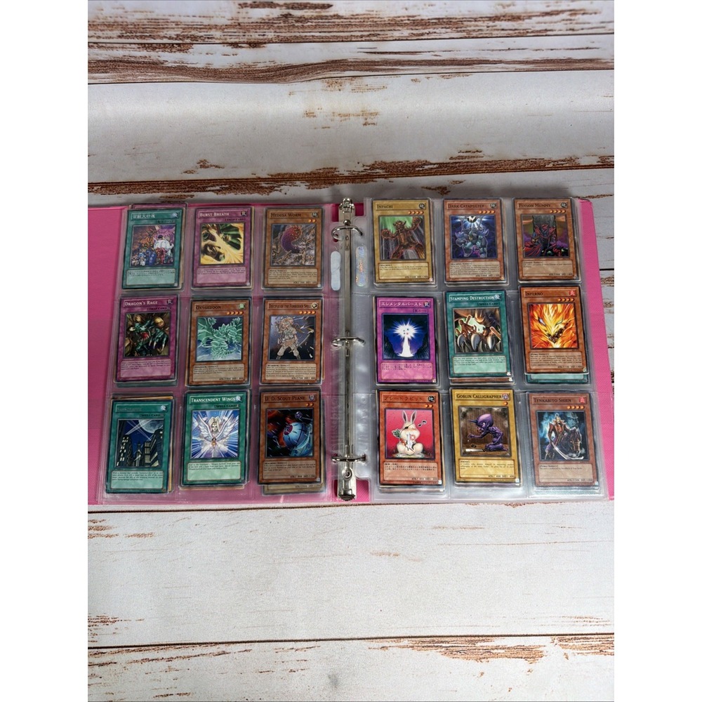 Vintage Yu-Gi-Oh! Trading Card Lot 252 Cards Mixed Holo Collection Binder - Picture 2 of 10